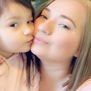 Meet your Posher, Evelyn